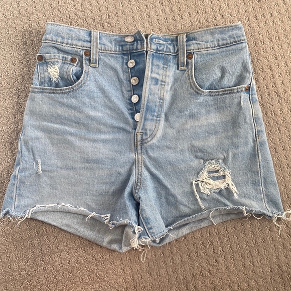 Levi’s ribcage shorts - Picture 3 of 4